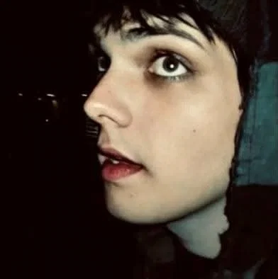Gerard Way || Beautiful Disaster