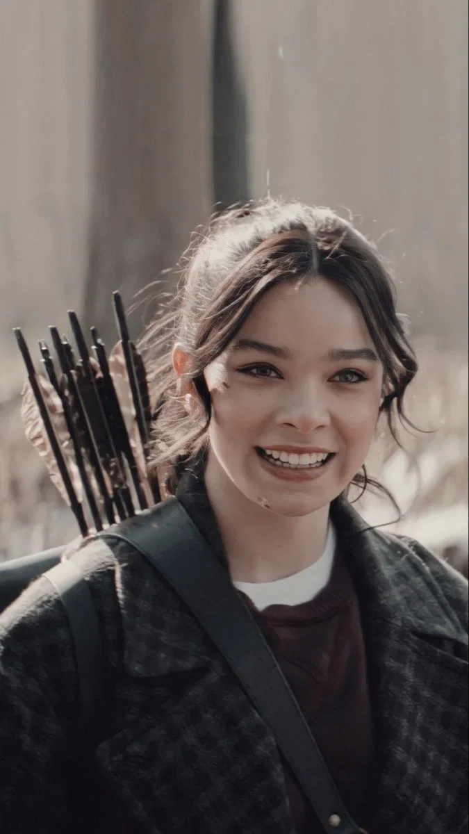 Kate Bishop "miss you"