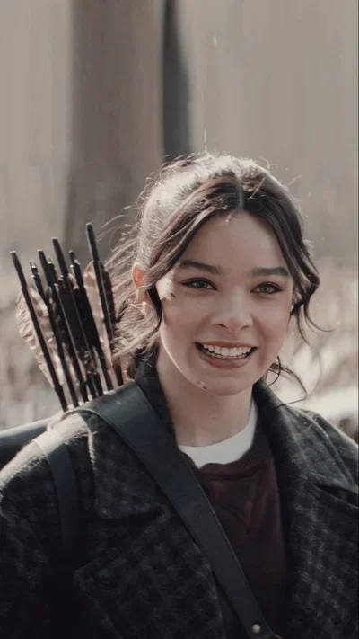 Kate Bishop "miss you"