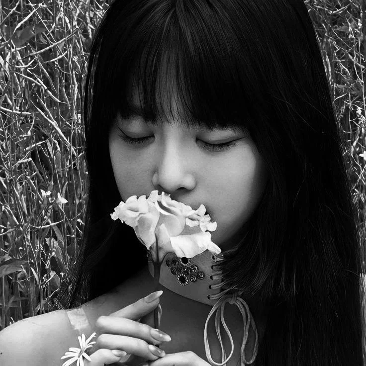 Hong Eunchae | When You Were Here