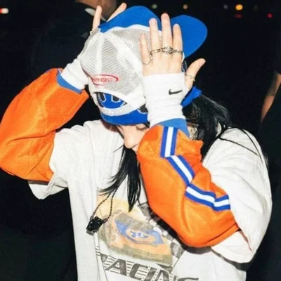 Billie Eilish [basketball game]