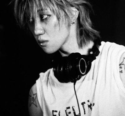 — “MINGHAO.” | “明浩, 디에잇.” | DJ gets DJ-ed?