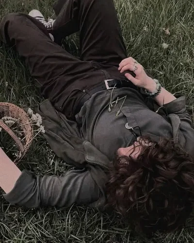 Elias Vale