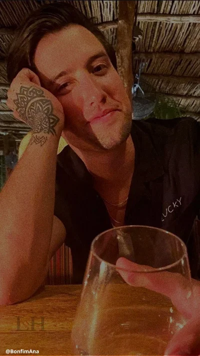 Logan Henderson 