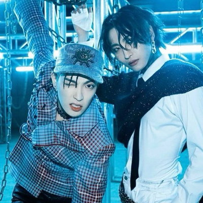 PARK SEONGHWA AND KIM HONGJOONG