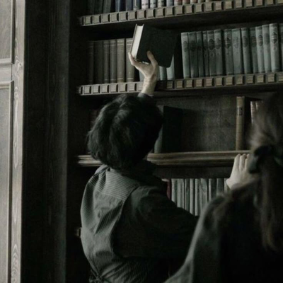 Regulus black