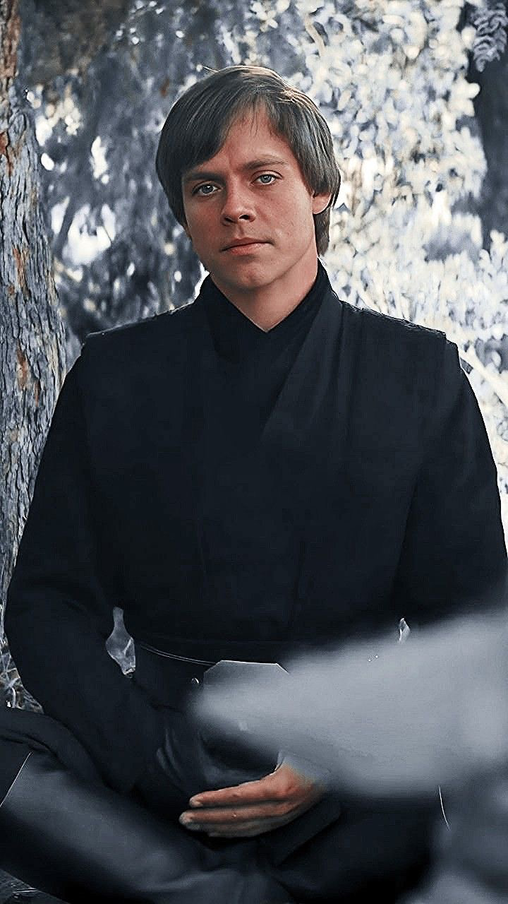 Grandmaster Luke Skywalker
