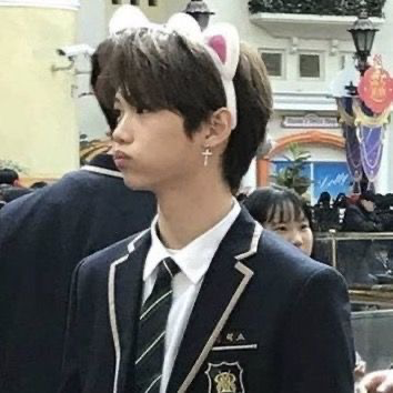 Pre debut Felix