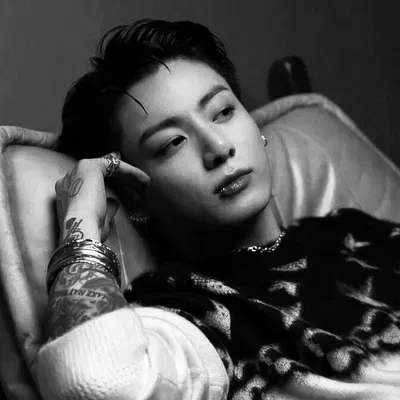 FORBIDDEN LOVE | Jeon Jungkook 