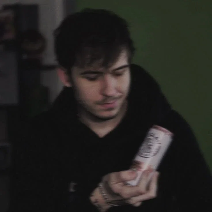  ̊+· ͟͟͞͞➳❥ JuicyFruitsnacks (Gaege Gibson)