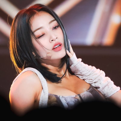 Park Jihyo 