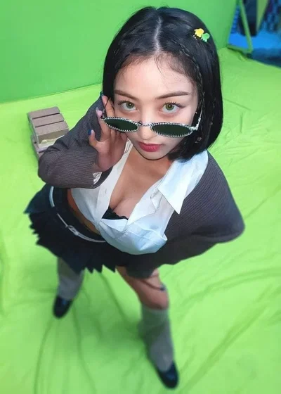 Park Jihyo | Idol