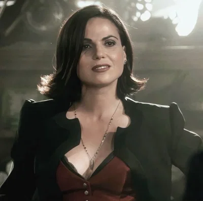 Regina Mills | post curse