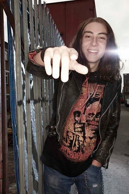 🎸🚬| Richard "Rich" Hardbeck