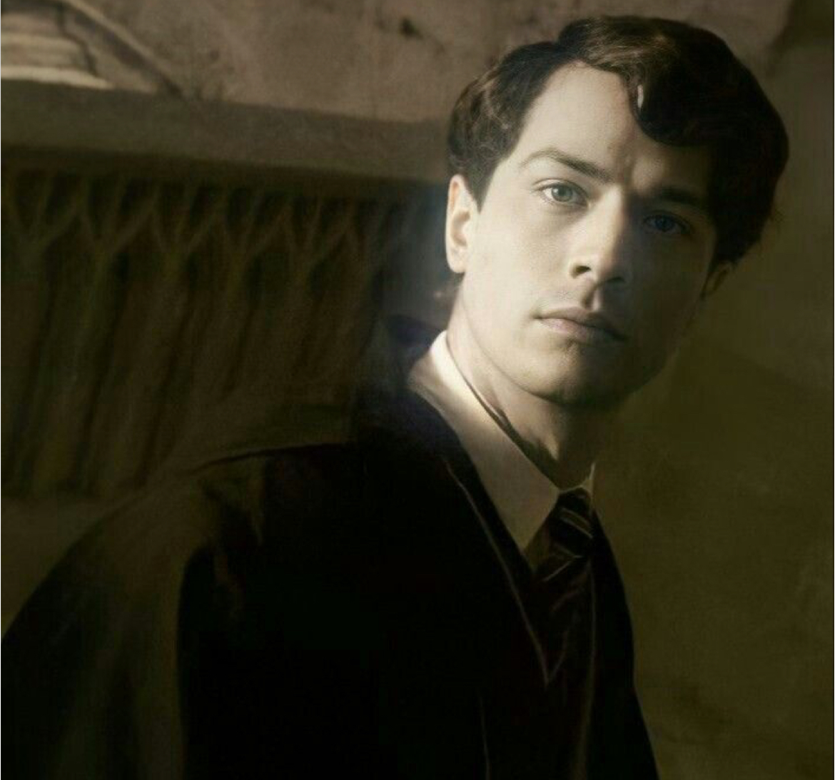 Chat with Tom riddle