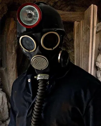 Harry Warden