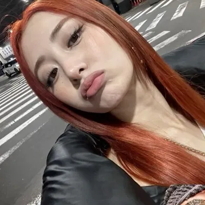 𓍯 HUH YUNJIN