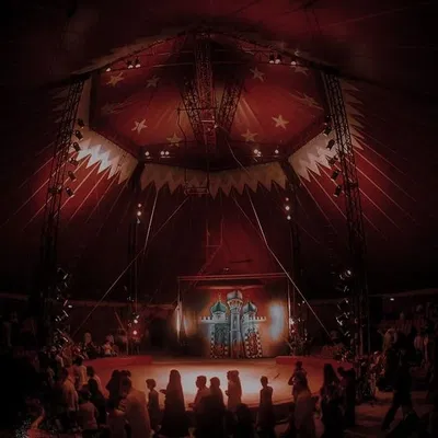 The travelling Circus