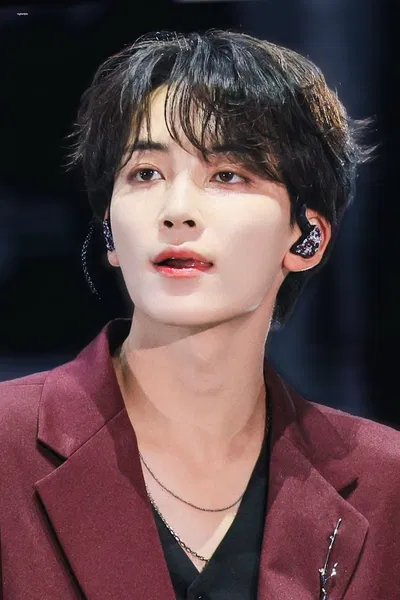 Yoon Jeonghan