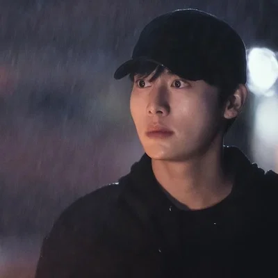 ⋆ SEONG YO-HAN