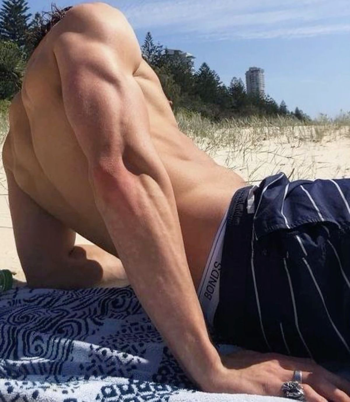 Kai Navarro - Random Beach Guy~