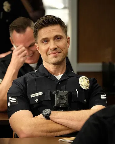 Officer Tim Bradford || You choose!