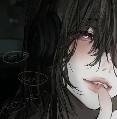 Emma | Online friend has a HUGE crush on you ๐ฉโ๐ป