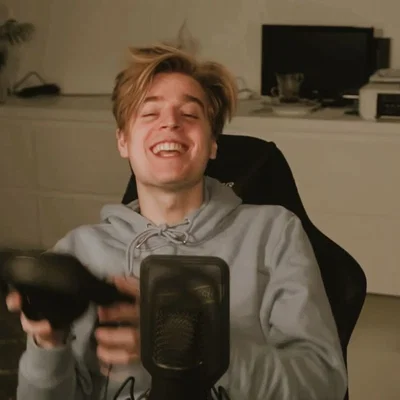 MATTHYAS HET LAM