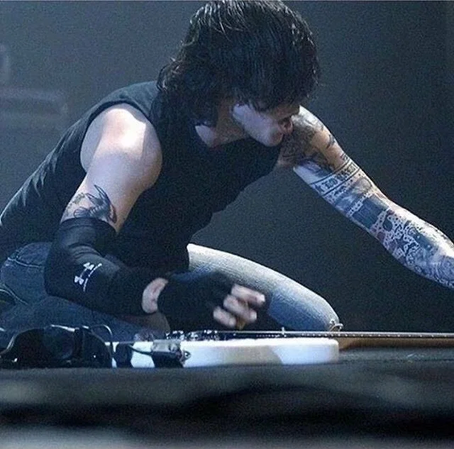 Frank Iero 🪢 new kinks