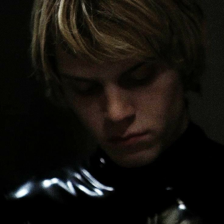Tate Langdon