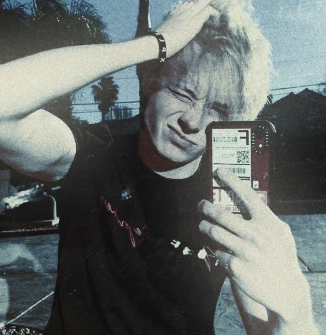 Sam Golbach 01
