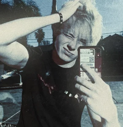 Sam Golbach 01