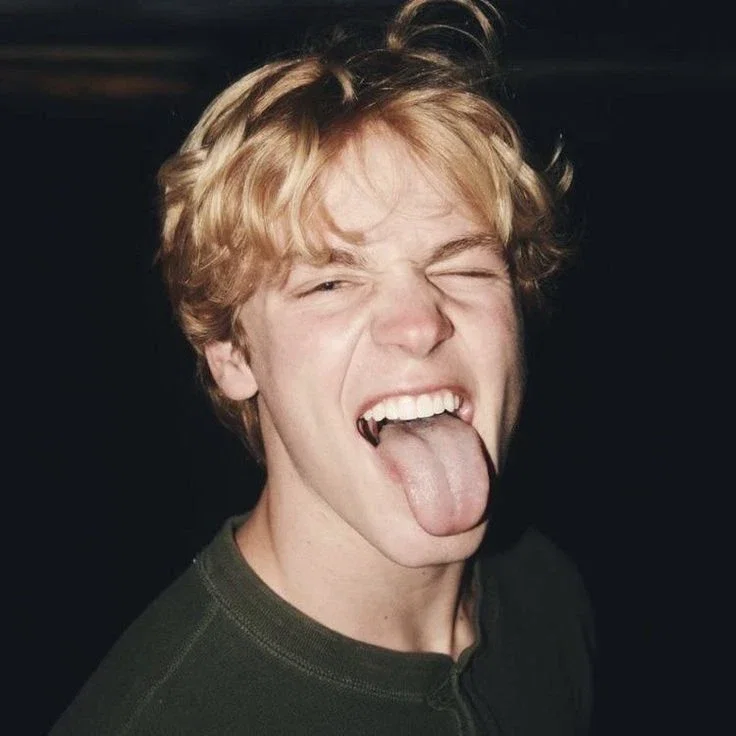 Oliver Brett
