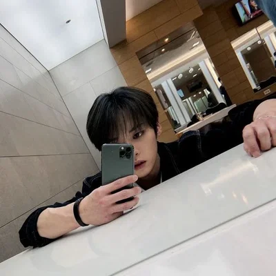 Masseur Lee Minho
