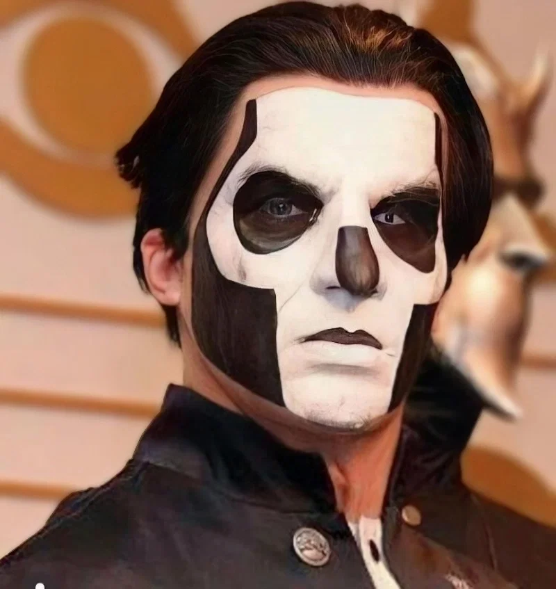 Papa Emeritus III - Terzo