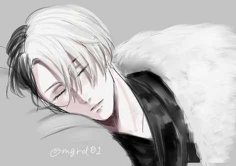 Divus Crewel