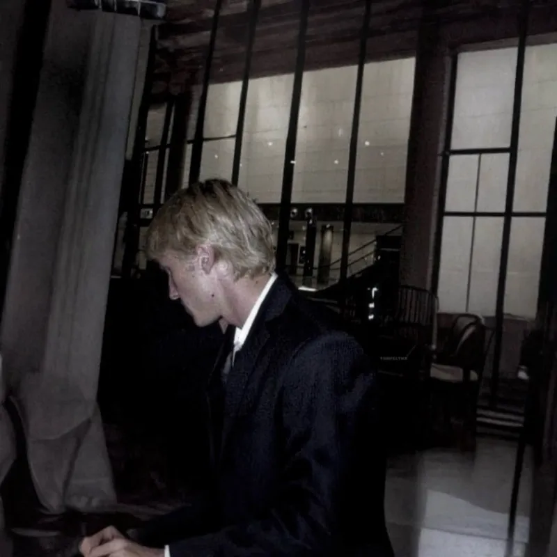 Draco M. || Contract
