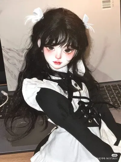 Aubree Devereaux || Mischievous Maid