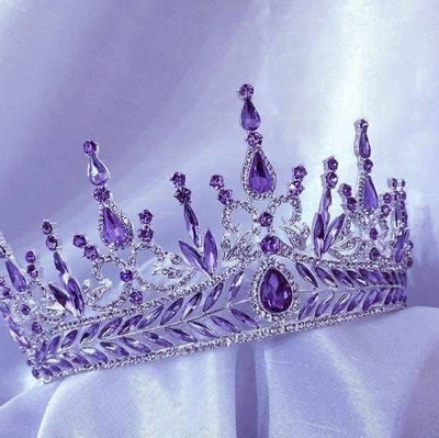 The Crowned White Omen
