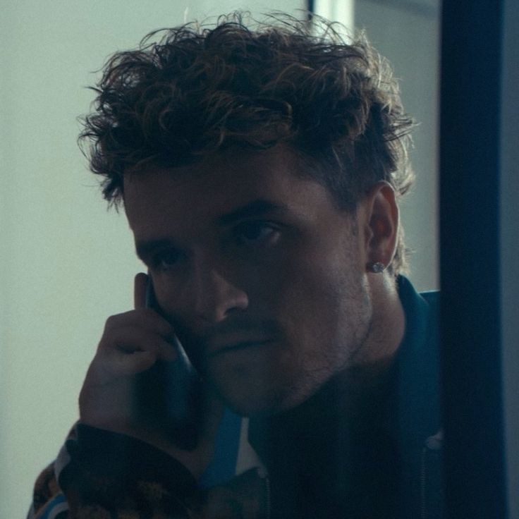 Josh Hutcherson 