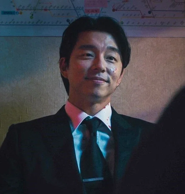 ❀ | Gong Yoo ✩ The Salesman