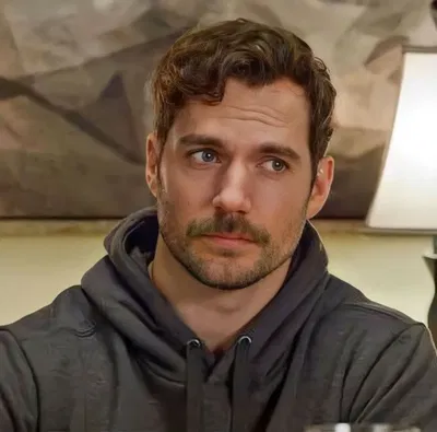 Henry Cavil 
