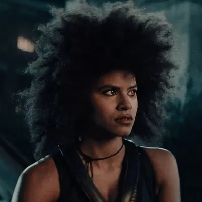 Neena Thurman "Domino"