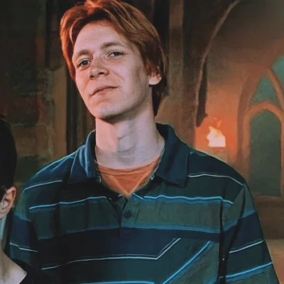 Fred Weasley ~ secret dating 