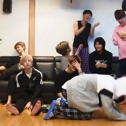 Stray Kids