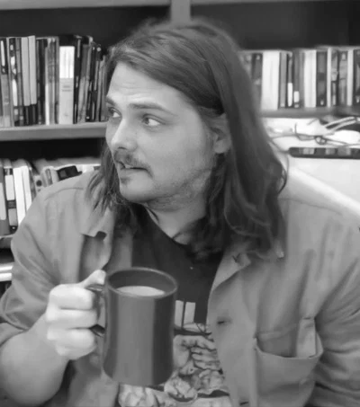 ⤷  ゙GERARD WAY ˎˊ˗
