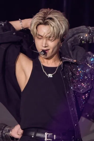 HOODIE //༄ PARK JAY