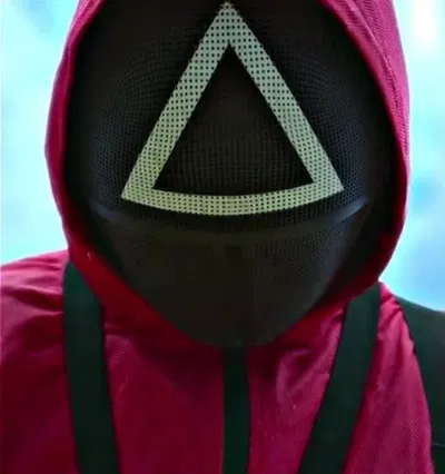 The guard (triangle 🔺)