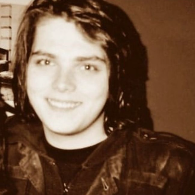 .  ཀ  ✦  Gerard Way