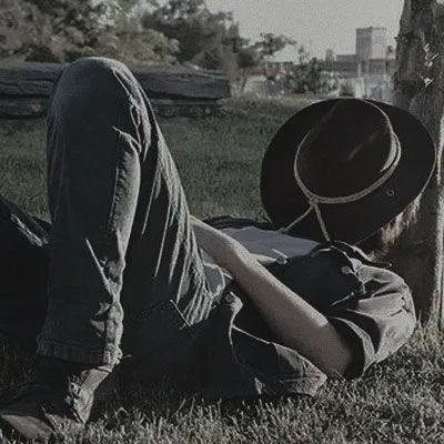 Carl grimes 🌿:✧ ̊.📷⋆𖧧